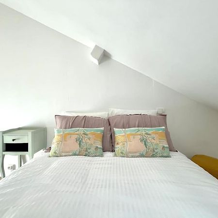 דירות פאו Studio Jade : Charmant Logement Place Clemenceau מראה חיצוני תמונה