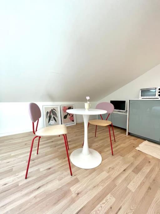 דירות פאו Studio Jade : Charmant Logement Place Clemenceau מראה חיצוני תמונה