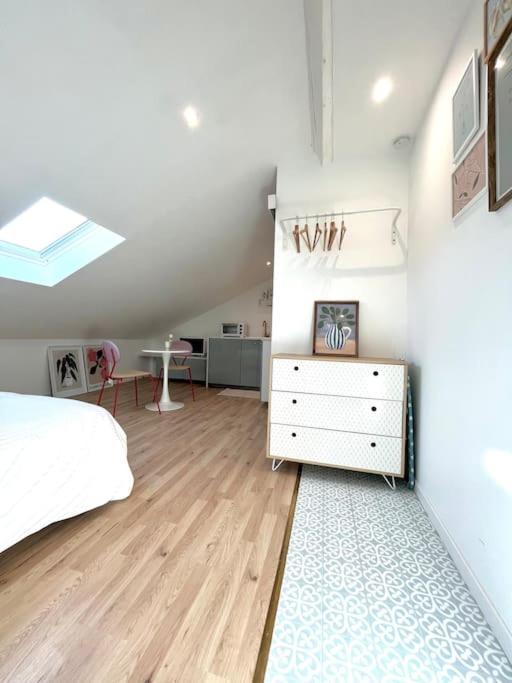 דירות פאו Studio Jade : Charmant Logement Place Clemenceau מראה חיצוני תמונה
