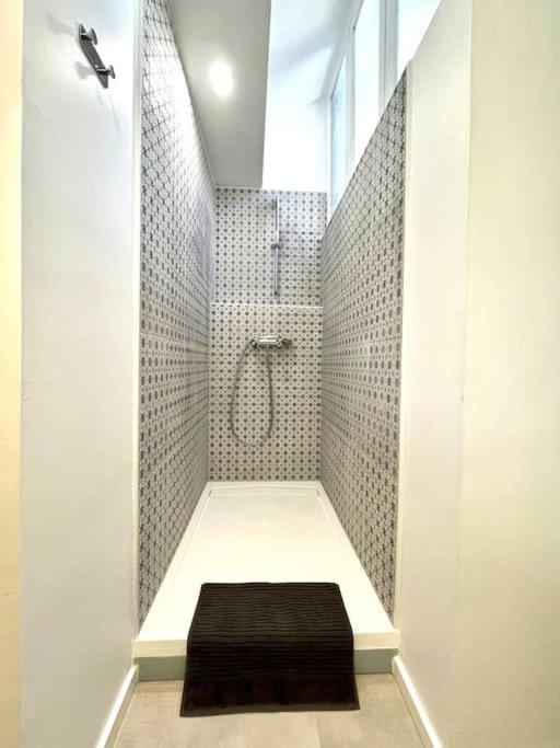 דירות פאו Studio Jade : Charmant Logement Place Clemenceau מראה חיצוני תמונה